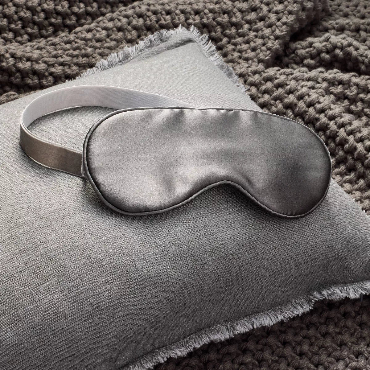 The Soft Ritual Sleep Mask
